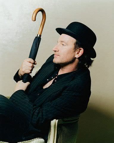 Bono witch hat